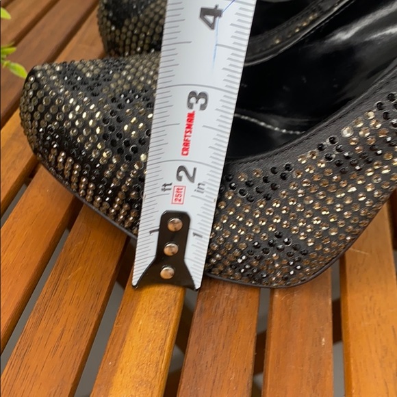 Report Signature Blk Studded Cheetah Pumps Size 8 - Picture 9 of 12